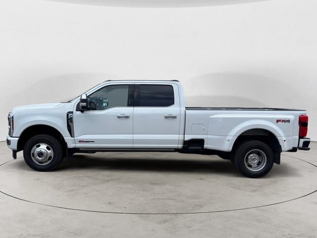 Used 2024 Ford F-350SD Platinum 4D Crew Cab – 1FT8W3DM9RED88006