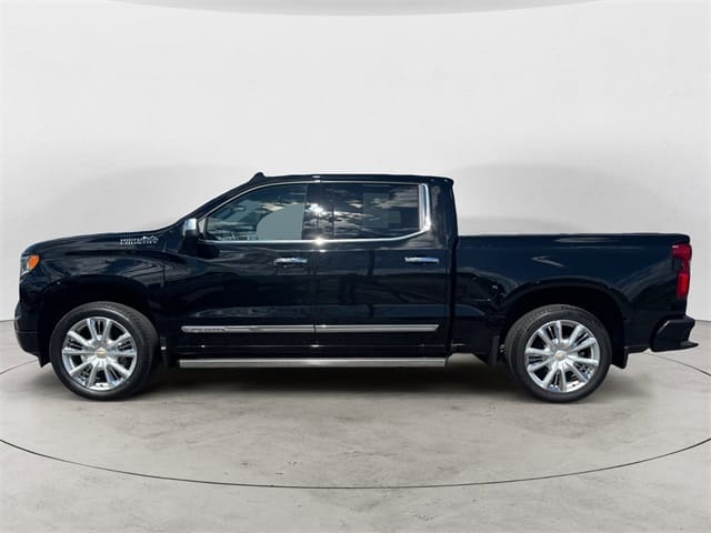 Used 2024 Chevrolet Silverado 1500 High Country 4D Crew Cab – 1GCUDJE82RZ195456