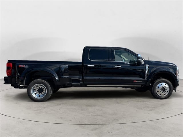 Used 2025 Ford F-450SD Platinum 4D Crew Cab – 1FT8W4DM3SED45731