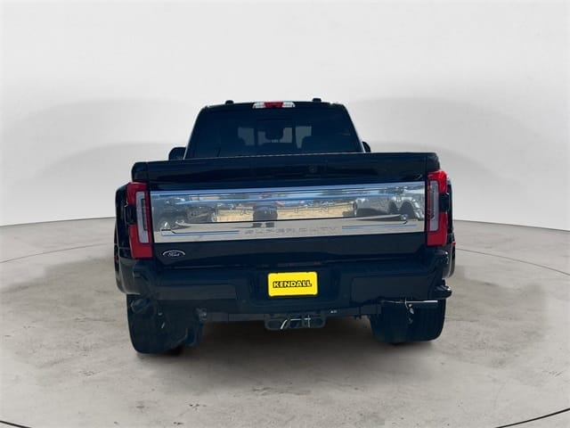 Used 2025 Ford F-450SD Platinum 4D Crew Cab – 1FT8W4DM3SED45731