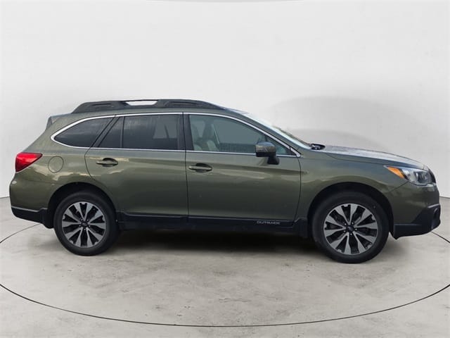 Used 2017 Subaru Outback 2.5i 4D Sport Utility – 4S4BSANC9H3274637