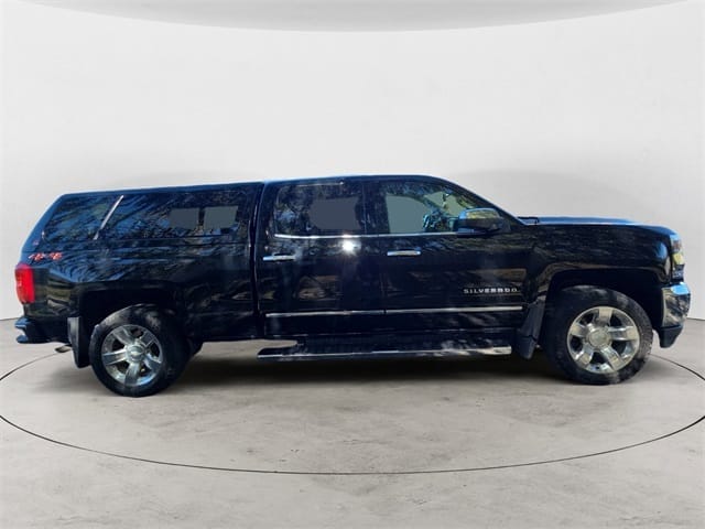 Used 2018 Chevrolet Silverado 1500 LTZ 4D Crew Cab – 1GCUKSEC5JF163302