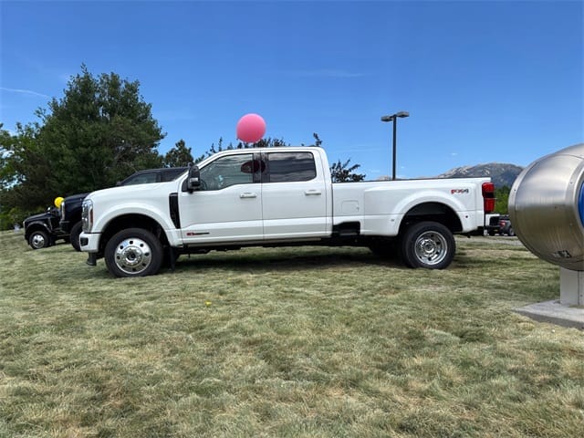 Used 2025 Ford F-450SD Platinum 4D Crew Cab – 1FT8W4DM3SED31442