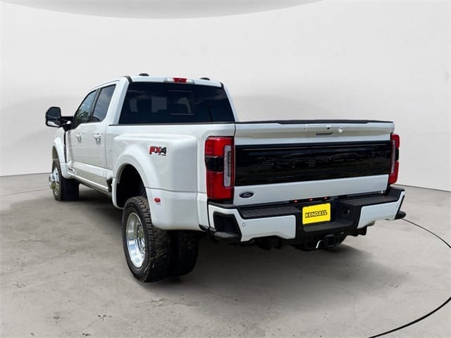 Used 2025 Ford F-450SD Platinum 4D Crew Cab – 1FT8W4DM3SED31442