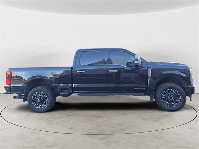 Used 2024 Ford F-350SD Platinum 4D Crew Cab – 1FT8W3BM6RED95952 full