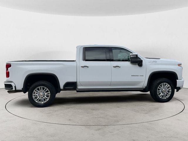 Used 2022 Chevrolet Silverado 2500HD High Country 4D Crew Cab – 2GC4YRE72N1222572